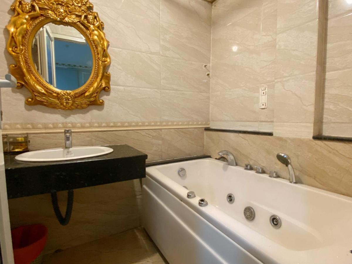 Crowne Bui Vien Hotel Ho Chi Minh Zewnętrze zdjęcie